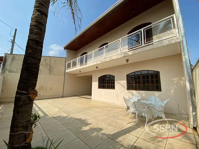 Casa 3 quartos e 4 banheiros, à venda, no bairro Jardim Das Palmeiras I em Nova Odessa