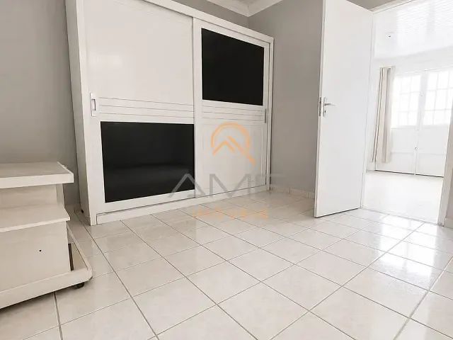 Casa com 150m² 2 quartos e 1 banheiro, à venda, no bairro Centro em Pelotas