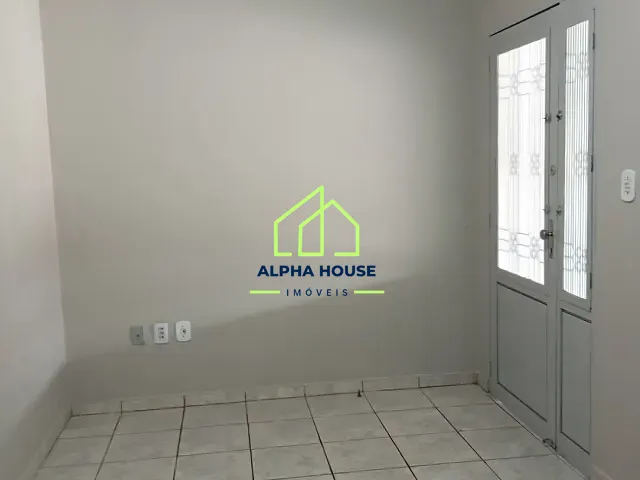 Casa com 125m² 2 quartos e 1 banheiro, à venda, no bairro Loteamento Residencial Andrade em Pindamonhangaba