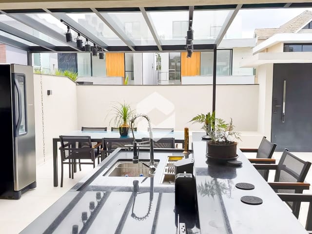 Casa com 264m², à venda, no bairro Recreio dos Bandeirantes em Rio de Janeiro