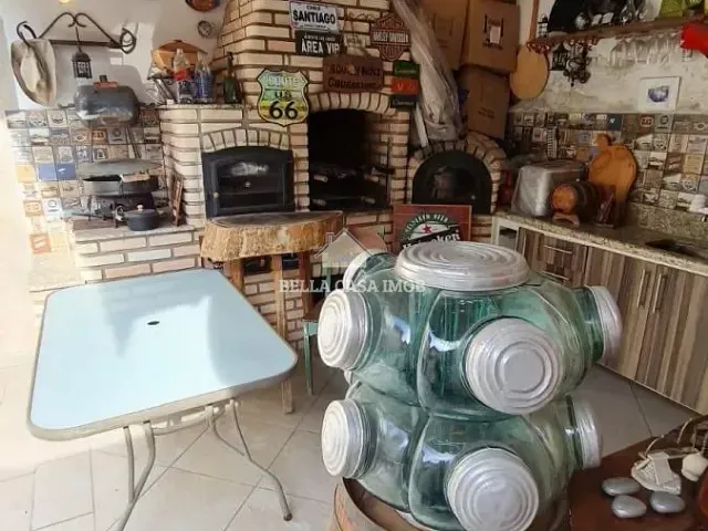 Casa com 225m² 3 quartos e 4 banheiros, à venda, no bairro Jardim Leocádia em Sorocaba