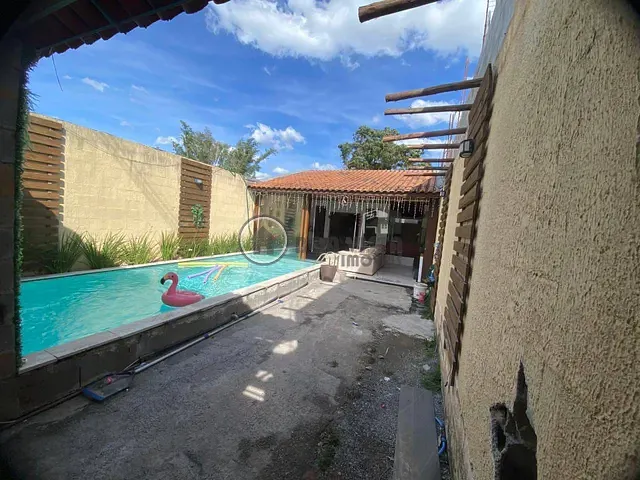 Casa 2 quartos e 2 banheiros, à venda, no bairro Jardim Guatambu em Suzano