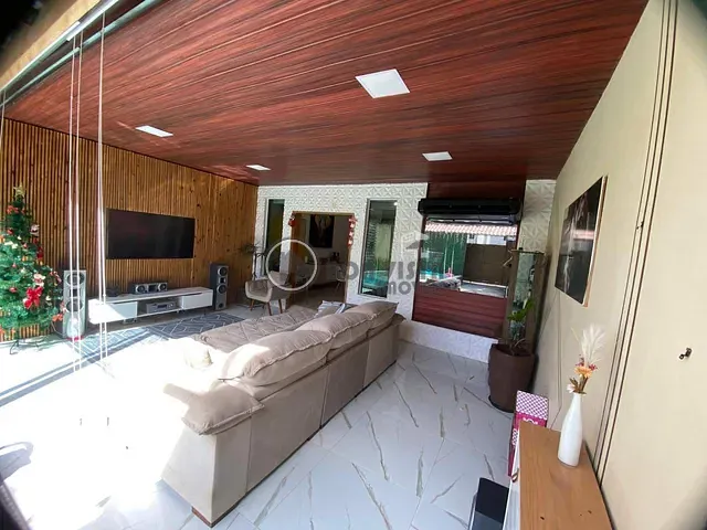 Casa 2 quartos e 2 banheiros, à venda, no bairro Jardim Guatambu em Suzano