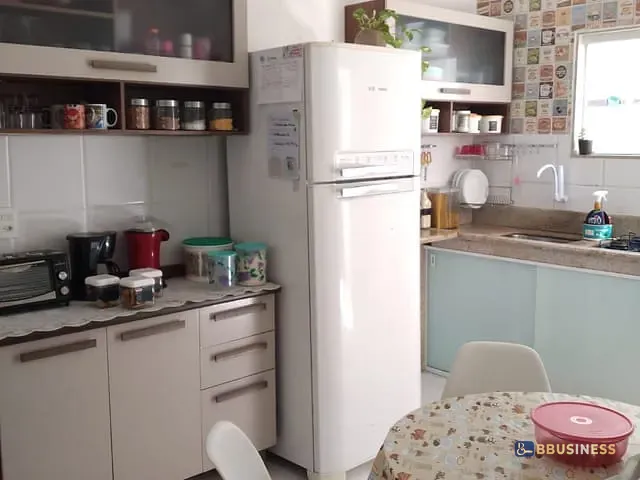 Casa 5 quartos e 3 banheiros, à venda, no bairro Parque Vicente Gonçalves Dias em Campos dos Goytacazes