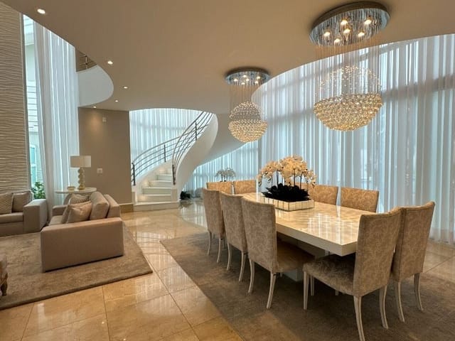 Casa com 1046m² 4 quartos e 2 banheiros, à venda, no bairro Santo Antônio em Americana