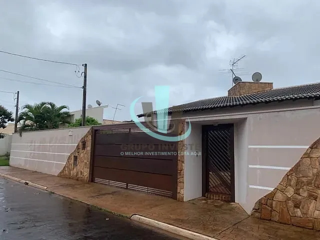 Casa com 616m² 3 quartos e 3 banheiros, para alugar, no bairro Jardim dos Flamboyants em Araraquara