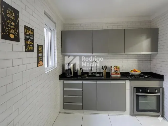 Casa 4 quartos e 3 banheiros, à venda, no bairro Iputinga em Recife