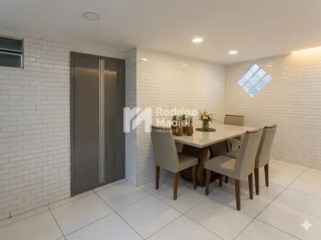 Casa 4 quartos e 3 banheiros, à venda, no bairro Iputinga em Recife