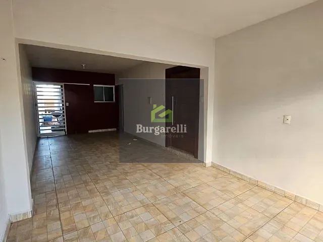 Casa 3 quartos e 2 banheiros, para alugar, no bairro Retiro em Lavras