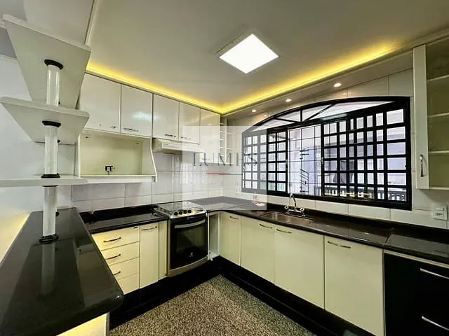 Casa 3 quartos e 3 banheiros, à venda, no bairro Parque Residencial Jaguari em Americana