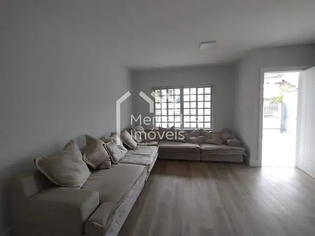 Casa com 405m² 3 quartos e 3 banheiros, à venda, no bairro Praia dos Amores em Balneário Camboriú