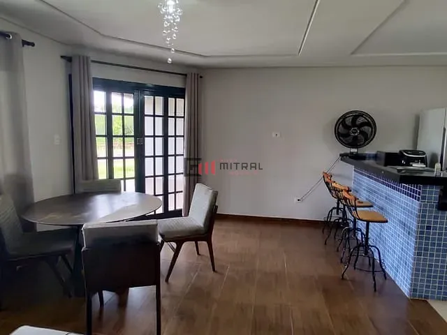 Casa com 1326m² 3 quartos e 2 banheiros, à venda, no bairro Esperança em Londrina