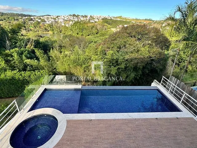 Casa com 668m² 4 quartos e 6 banheiros, à venda, no bairro Condomínio Residencial Fazenda Santa Helena em Bragança Paulista