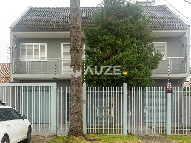 Casa com 203m² 3 quartos e 3 banheiros, à venda, no bairro Uberaba em Curitiba