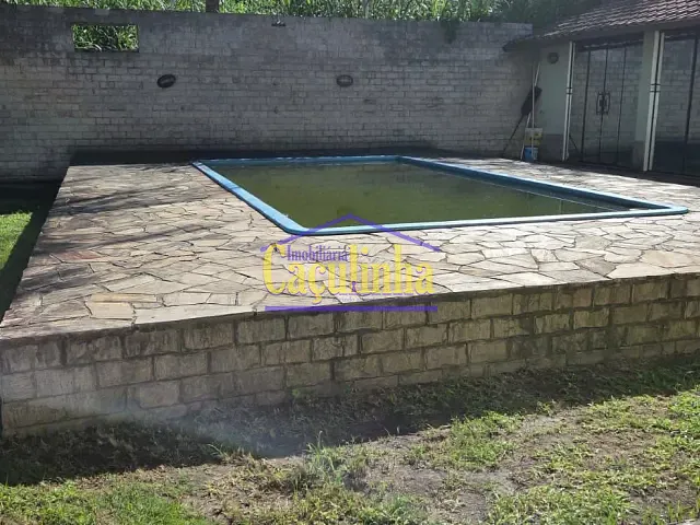 Casa com 159m², à venda ou para alugar, no bairro Muqueca em Barra do Piraí