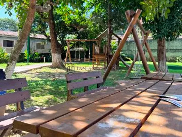 Casa com 611m² 4 quartos e 2 banheiros, à venda, no bairro Sítio dos Pintos em Recife