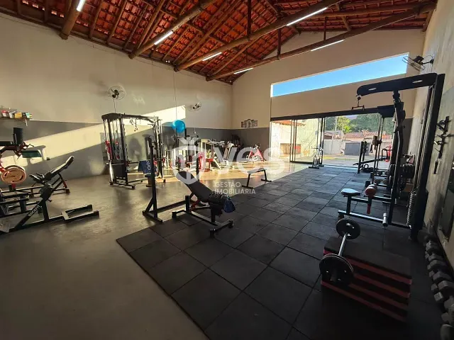 Casa à venda, no bairro Vila Fertiza em Araxá