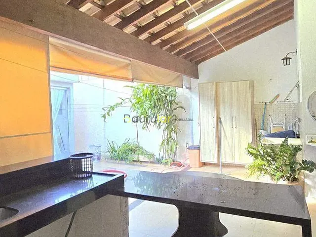 Casa 3 quartos e 4 banheiros, à venda, no bairro Jardim Marambá em Bauru