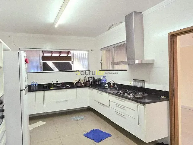 Casa 3 quartos e 4 banheiros, à venda, no bairro Jardim Marambá em Bauru