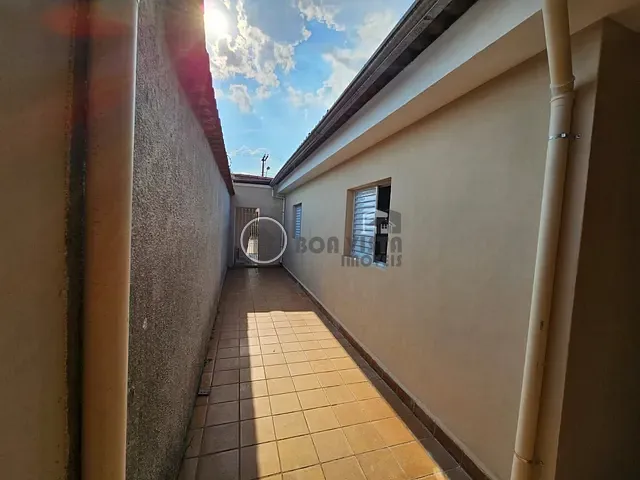 Casa 2 quartos e 1 banheiro, à venda, no bairro Parque Maria Helena em Suzano