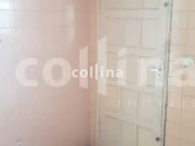 Casa com 300m² 2 quartos e 2 banheiros, à venda, no bairro Jardim Ana Estela em Carapicuíba