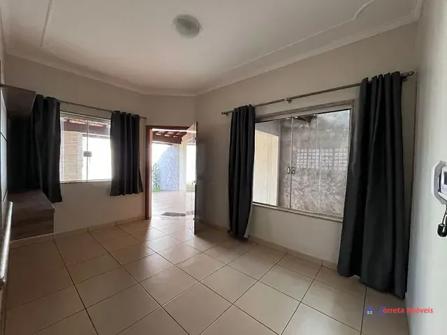Casa com 400m² 3 quartos e 1 banheiro, à venda, no bairro Jardim Angélica em Três Lagoas