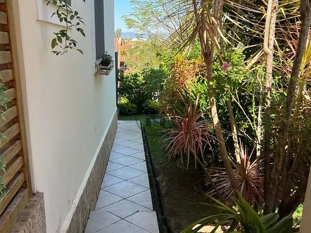 Casa com 1004m² 5 quartos e 6 banheiros, à venda, no bairro Jardim Panorama em Guaratinguetá