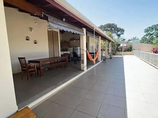 Casa com 1004m² 5 quartos e 6 banheiros, à venda, no bairro Jardim Panorama em Guaratinguetá