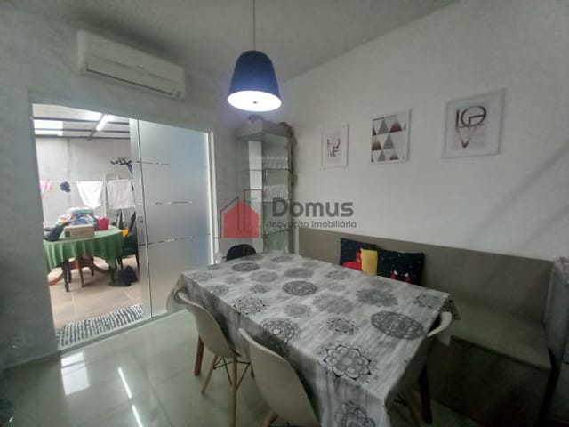 Casa à venda, no bairro Jardim Cristina em Pindamonhangaba