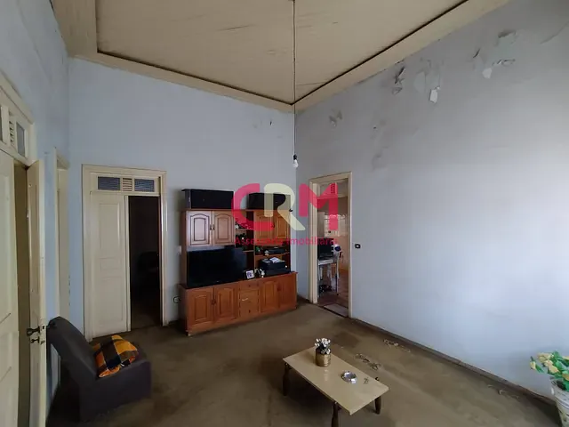 Casa com 429m² 3 quartos e 2 banheiros, à venda, no bairro Centro em Taquaritinga