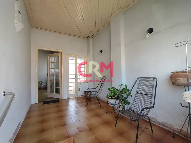 Casa com 429m² 3 quartos e 2 banheiros, à venda, no bairro Centro em Taquaritinga