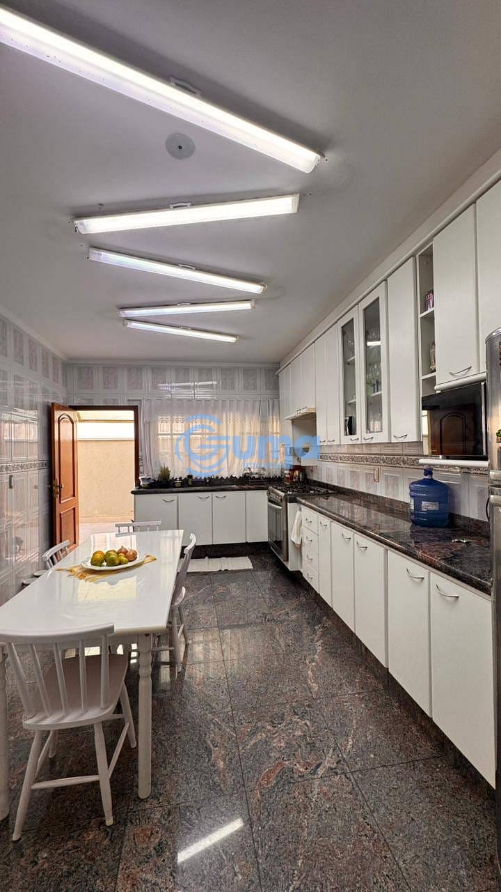 Casa, 3 quartos, 324 m² - Foto 19