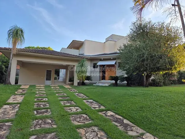Casa 3 quartos e 4 banheiros, para alugar, no bairro Palm Park em Holambra