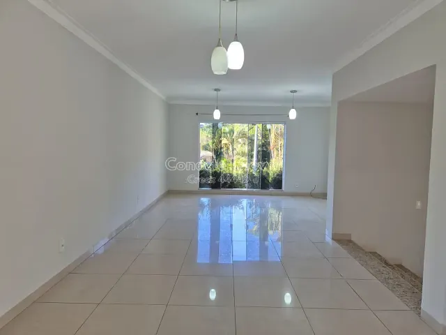 Casa 3 quartos e 4 banheiros, para alugar, no bairro Palm Park em Holambra