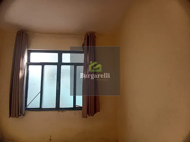 Casa 2 quartos e 1 banheiro, para alugar, no bairro Vila São Francisco em Lavras