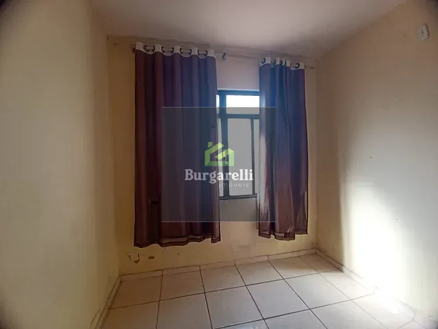 Casa 2 quartos e 1 banheiro, para alugar, no bairro Vila São Francisco em Lavras