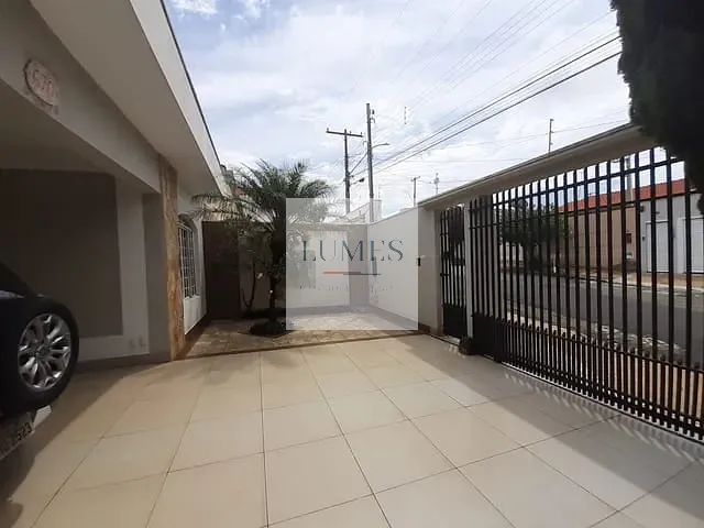 Casa com 330m² 3 quartos e 3 banheiros, à venda, no bairro Vila Santa Maria em Americana