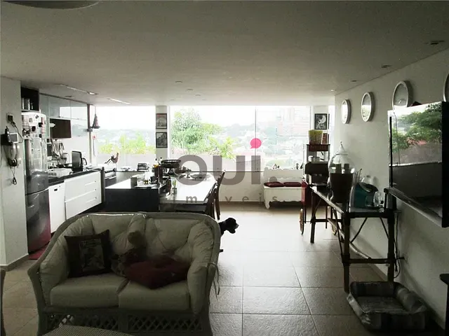 Casa com 409m² 4 quartos e 2 banheiros, à venda, no bairro Jardim Leonor em São Paulo