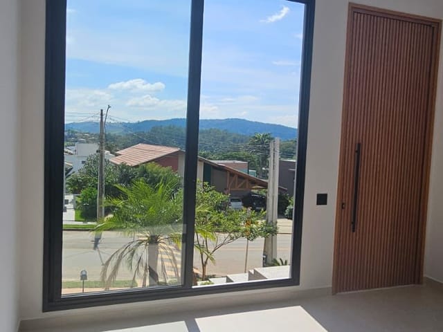Casa com 669m² 3 quartos e 4 banheiros, à venda, no bairro Bairro Itapema em Itatiba