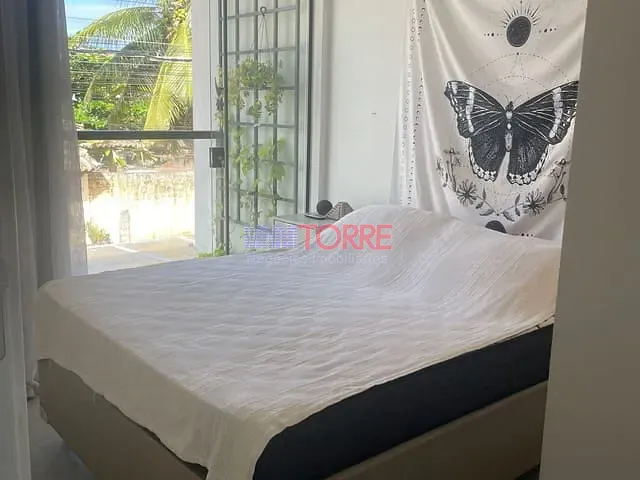 Casa 4 quartos e 3 banheiros, à venda, no bairro Nossa Senhora da Vitória em Ilhéus