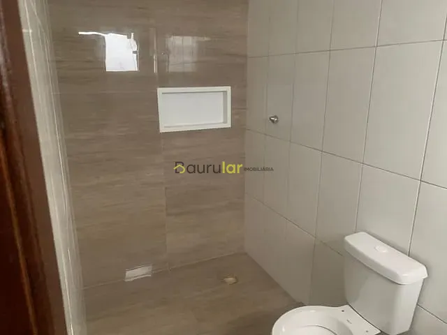 Casa 2 quartos e 2 banheiros, à venda, no bairro Parque Santa Edwiges em Bauru