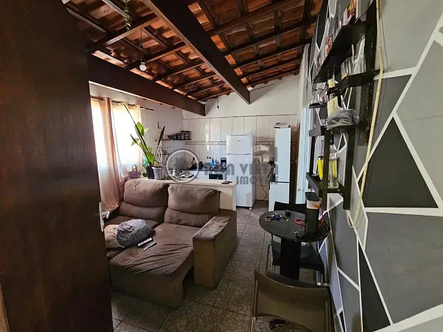 Casa 3 quartos e 2 banheiros, à venda, no bairro Parque Maria Helena em Suzano