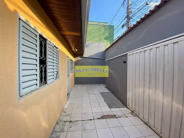 Casa com 200m² 2 quartos e 2 banheiros, à venda, no bairro Jardim Pacaembu em Jundiaí