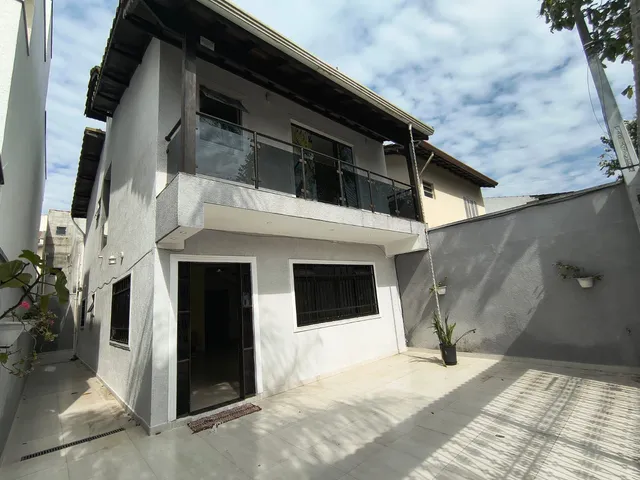 Casa 3 quartos e 3 banheiros, para alugar, no bairro Real Park Tietê Jundiapeba em Mogi das Cruzes