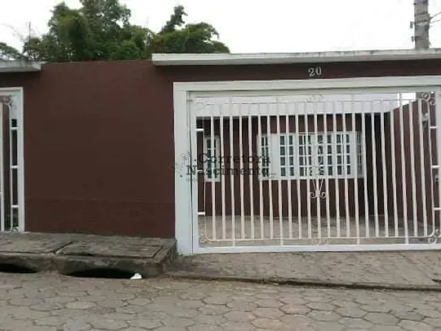 Casa com 430m² 3 quartos e 2 banheiros, à venda, no bairro Centro em Santa Isabel