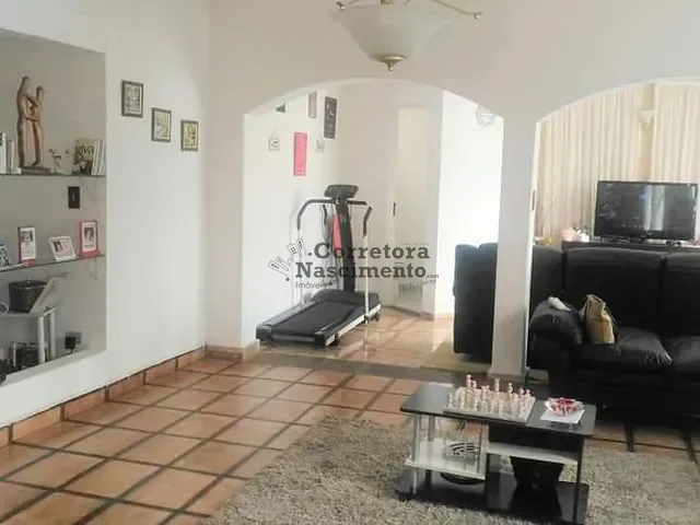Casa com 430m² 3 quartos e 2 banheiros, à venda, no bairro Centro em Santa Isabel