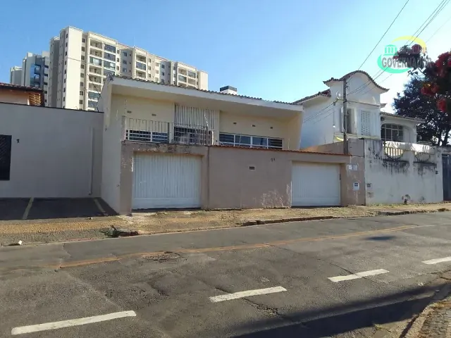 Casa com 330m² 3 quartos e 2 banheiros, à venda, no bairro Botafogo em Campinas