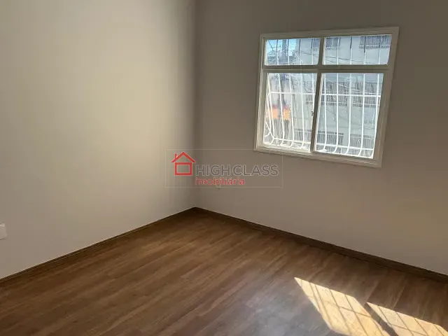 Casa com 189m² 4 quartos e 2 banheiros, à venda, no bairro Hélio Ferraz em Serra