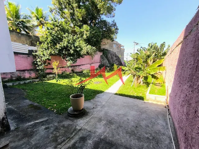 Casa com 360m² 2 quartos e 1 banheiro, à venda, no bairro Rocha em São Gonçalo