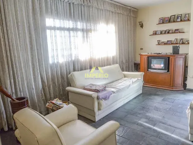 Casa com 264m² 2 quartos e 2 banheiros, à venda, no bairro Centro em Salto